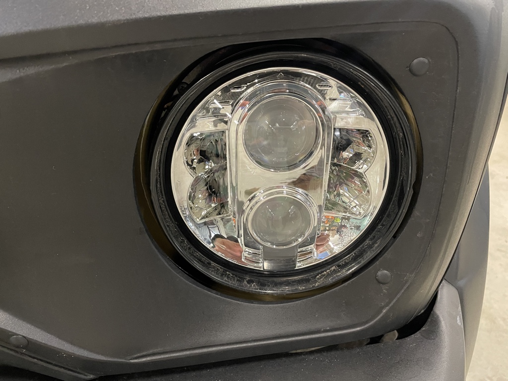 Scheinwerfer LED Chrom 2