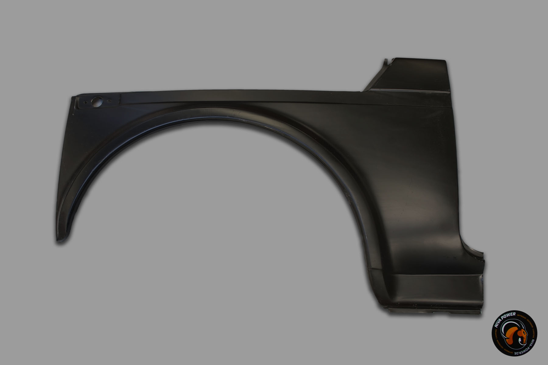 Kotfluegel vorne links Lada Niva