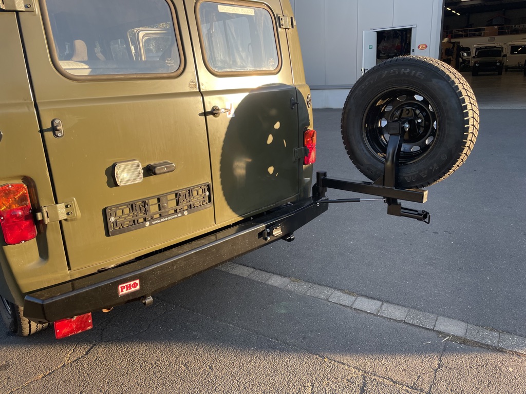 RIF Reserveradtraeger fuer UAZ Bus