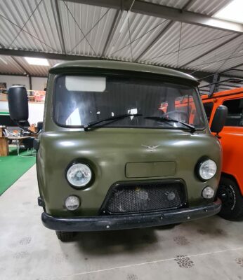 UAZ 2206 gruen scaled 1