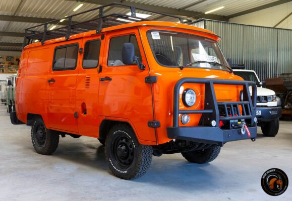 UAZ Bukhanka Expedition