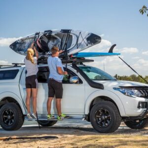 Yakima Dachplatform LADA Mitsubishi Uaz