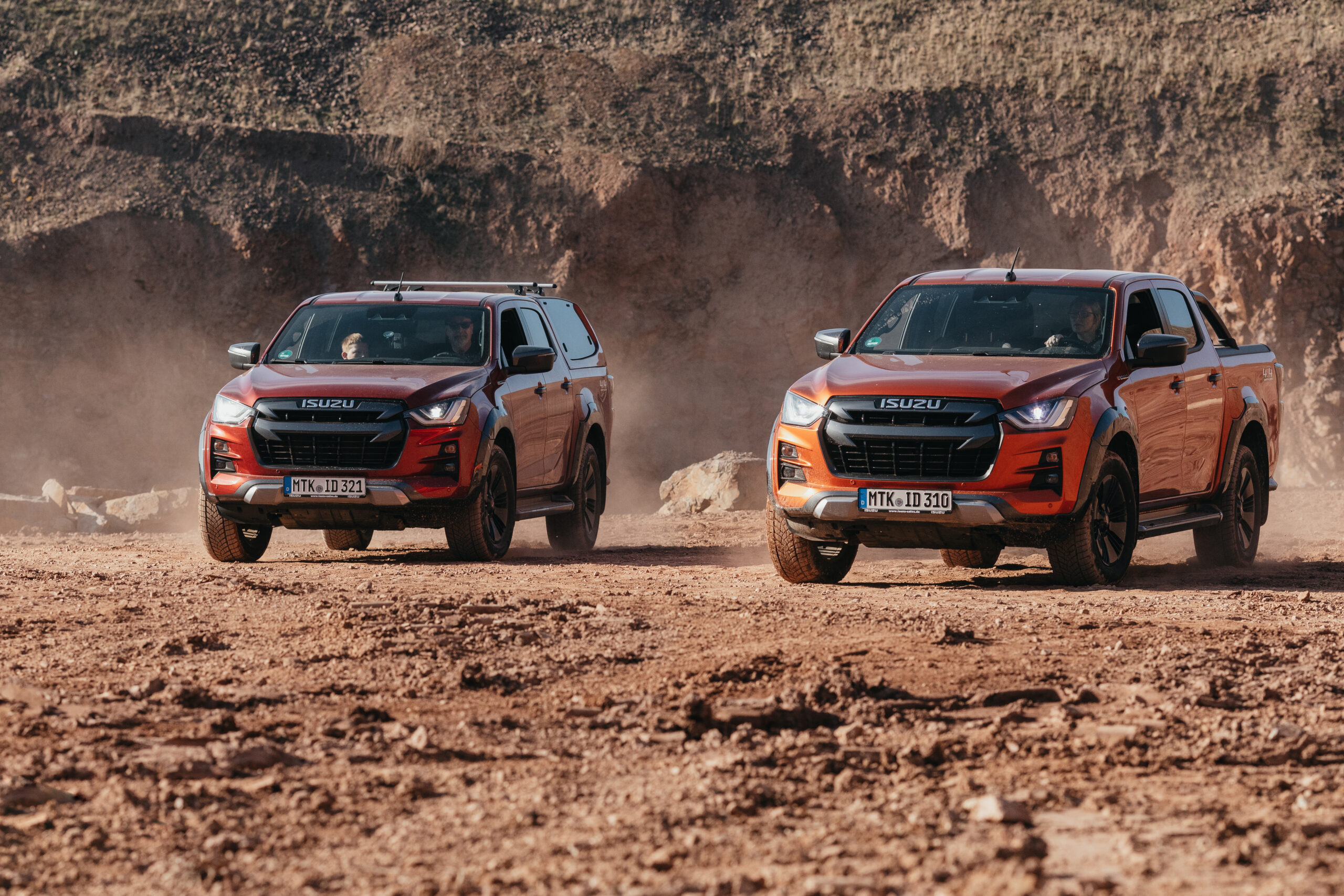 ISUZU 300dpi serie (135)