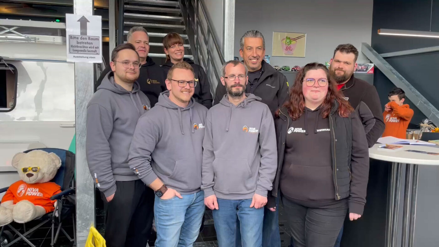 Bild Team und Werkstatt